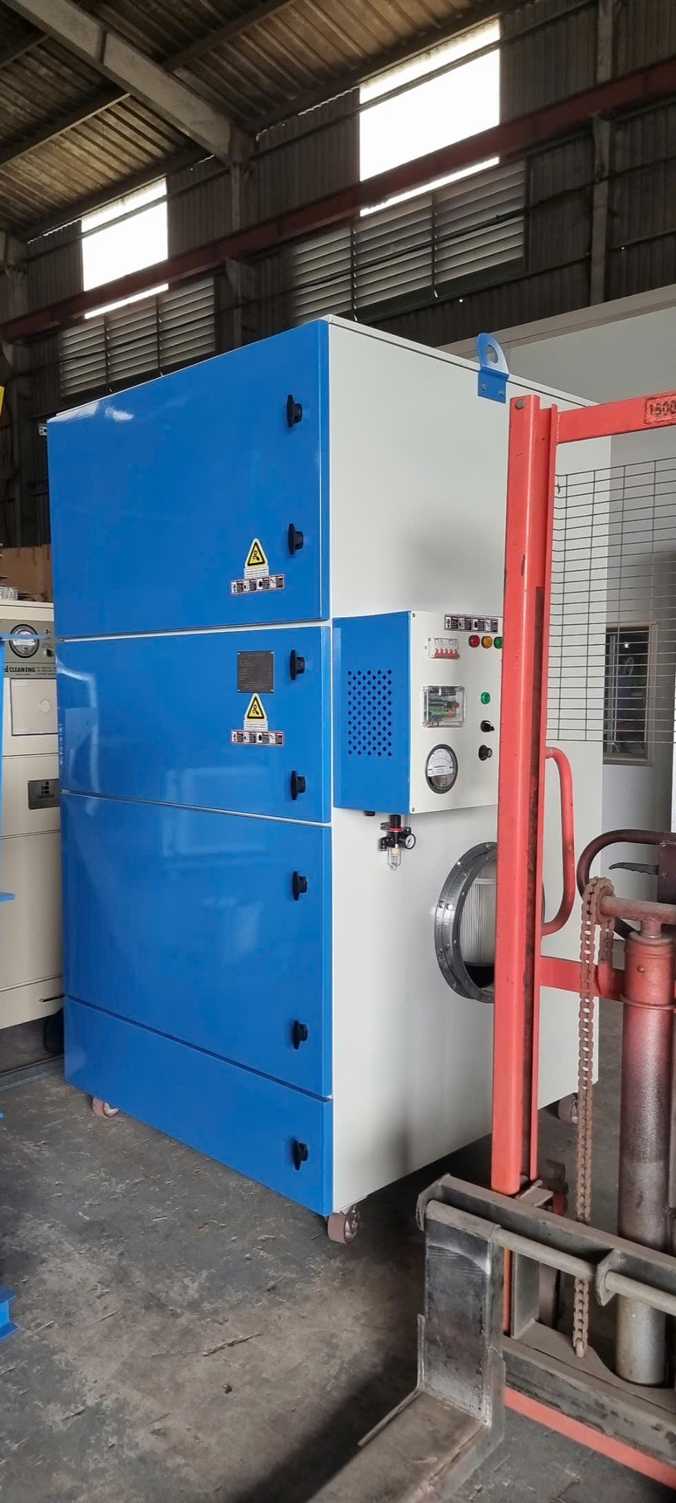 tủ hút bụi di động công nghiệp Cadtridge 3