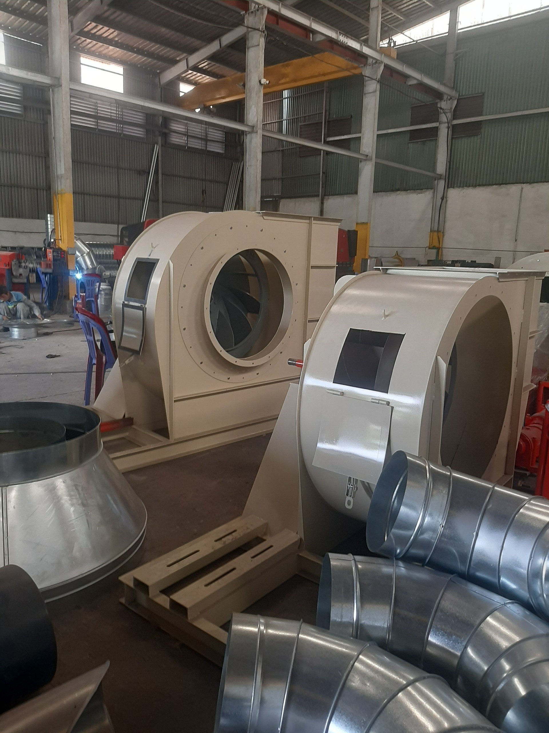 cong-ty-san-xuat-quat-hut-bui-cong-nghiep