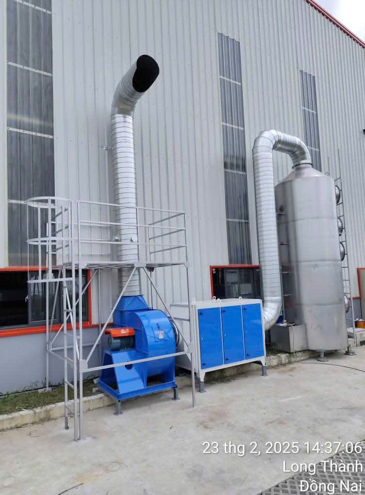 Tháp phun lọc xoáy xử lý khí thải
